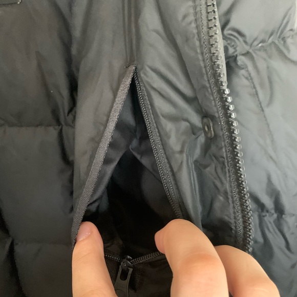 Women’s Northface Parka - Picture 7 of 10